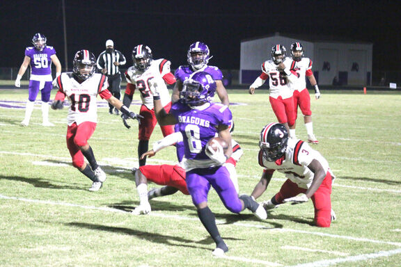 Mangham moves to 3-0 on season